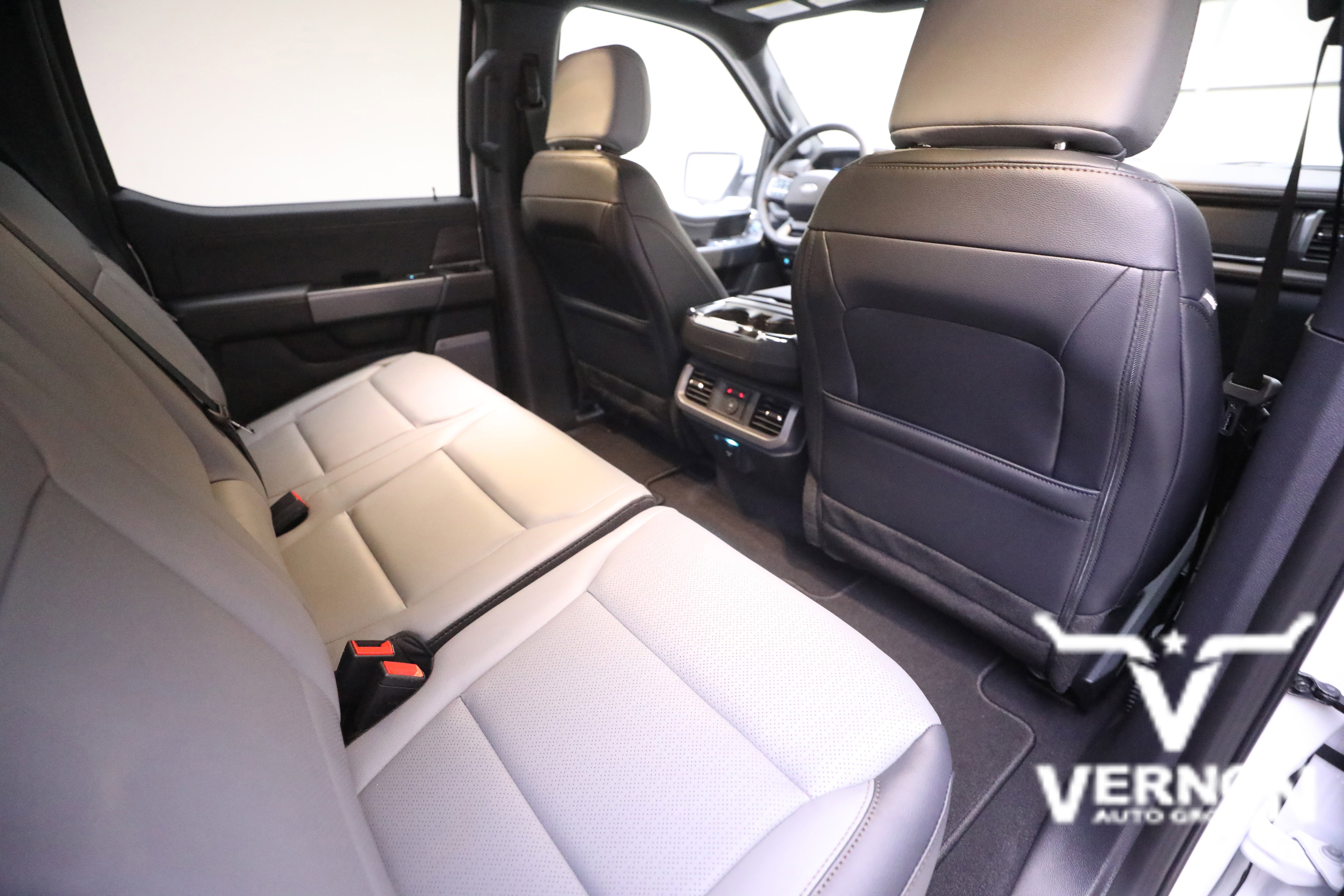 New 2025 Ford F150 Lightning Lariat image 12