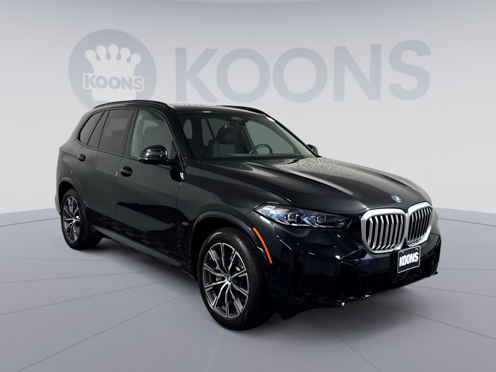 Used 2025 BMW X5 xDrive50e w/ M Sport Package AWD/4WD image 10