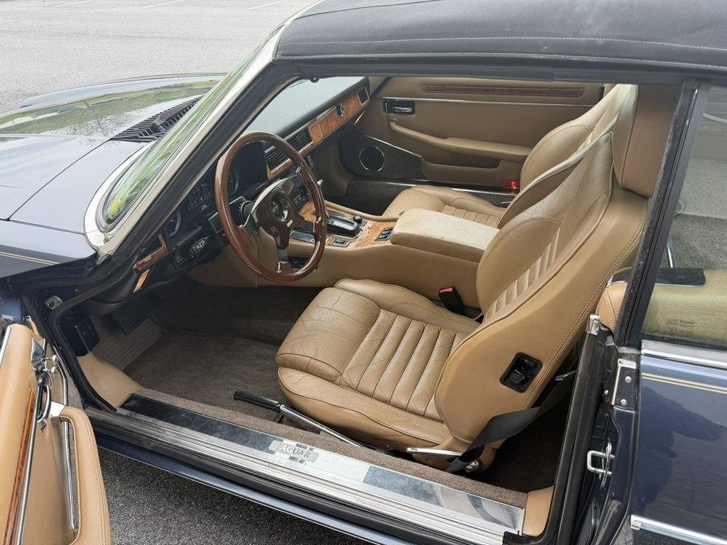 Used 1989 Jaguar XJS V12 Convertible RWD image 17