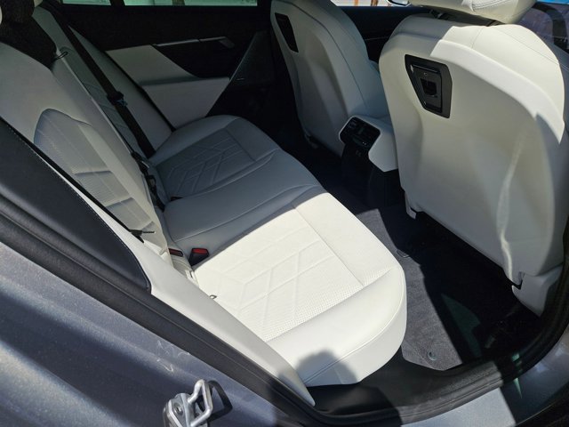 Used 2026 BMW 530i w/ Premium Package image 19