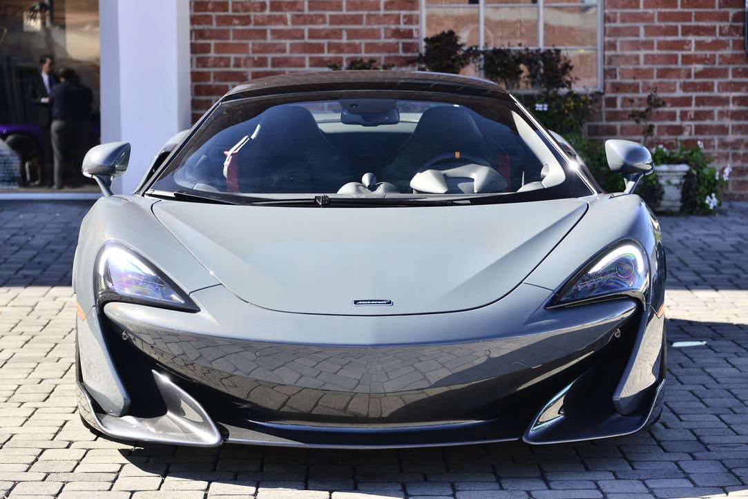 Used 2020 McLaren 600LT Spider RWD image 2