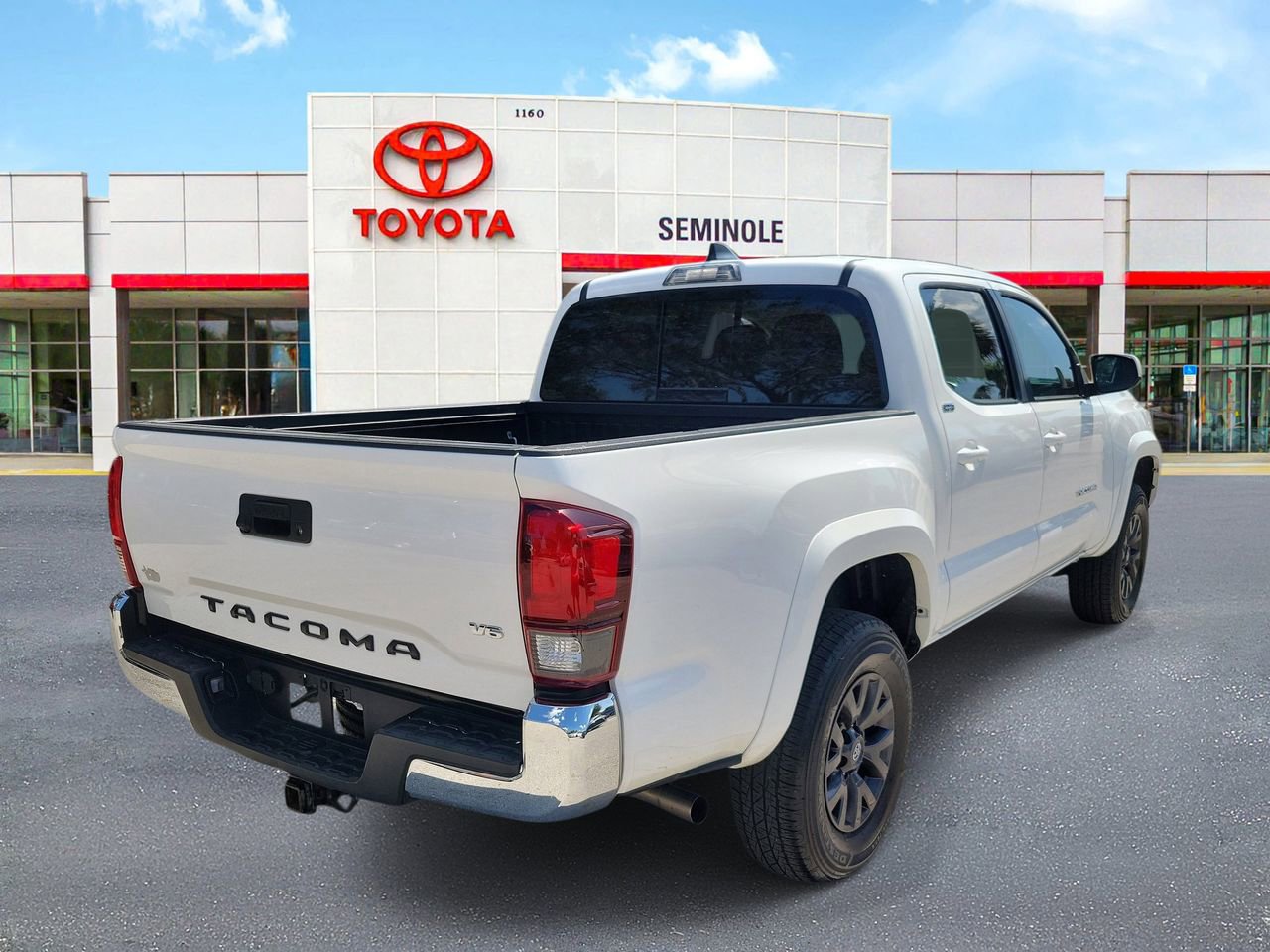 Used 2023 Toyota Tacoma SR5 image 3