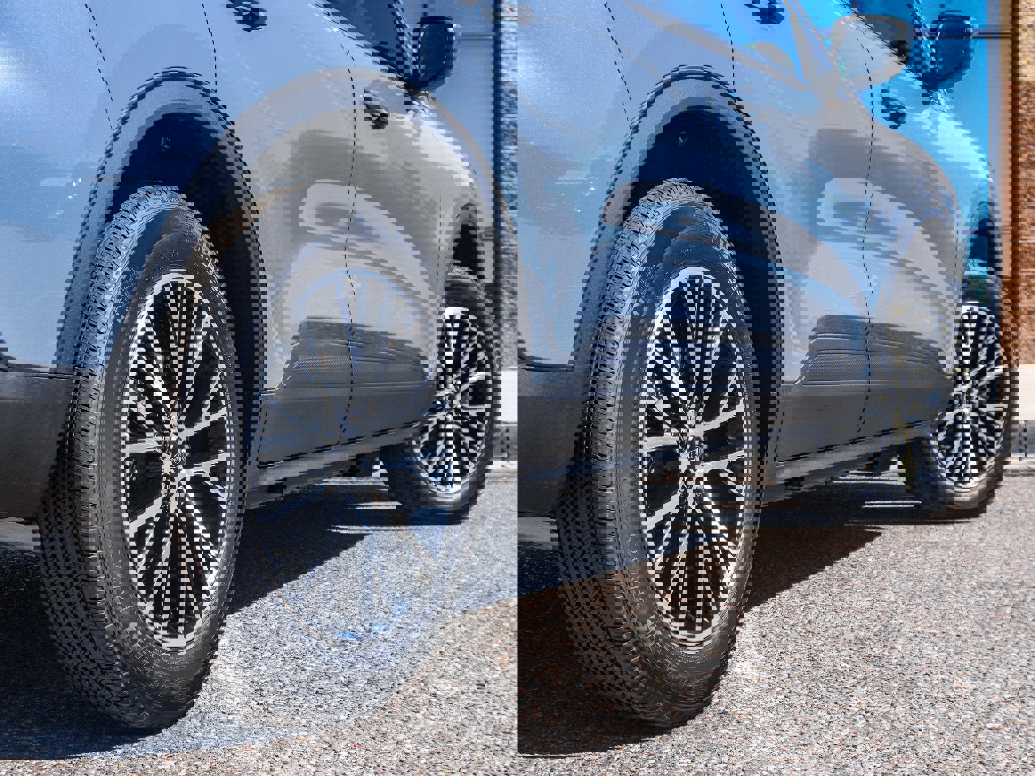 New 2025 Ford Escape SE w/ Class II Trailer Tow Package image 11