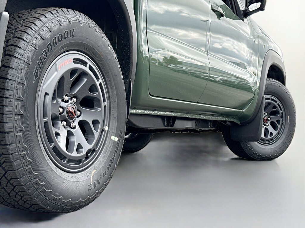 New 2026 Nissan Frontier PRO-4X AWD/4WD image 16