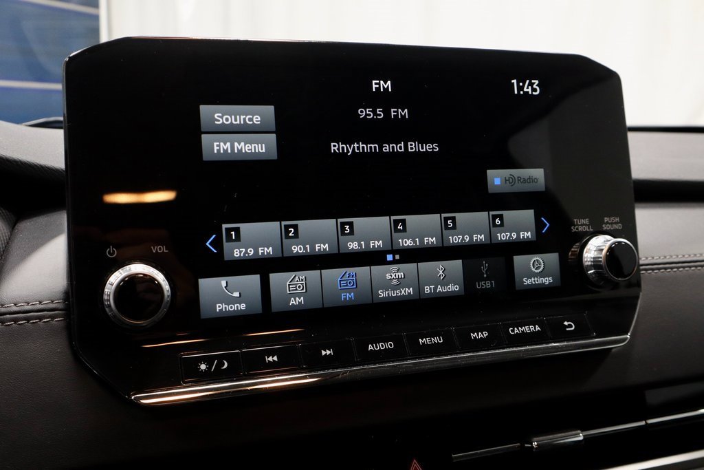 Used 2022 Mitsubishi Outlander SE image 3