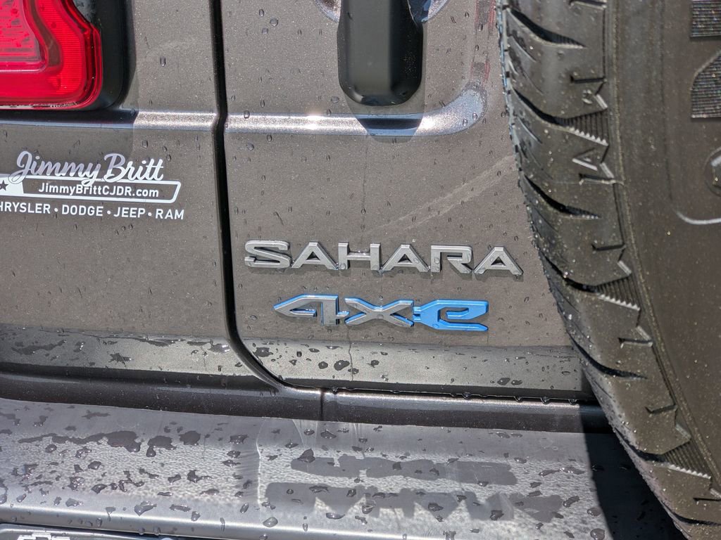 Certified 2025 Jeep Wrangler Unlimited Sahara image 6