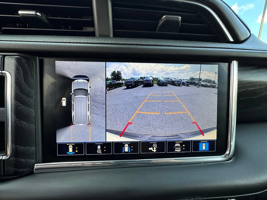 Certified 2021 GMC Yukon XL Denali w/ Denali Ultimate Package AWD/4WD image 38