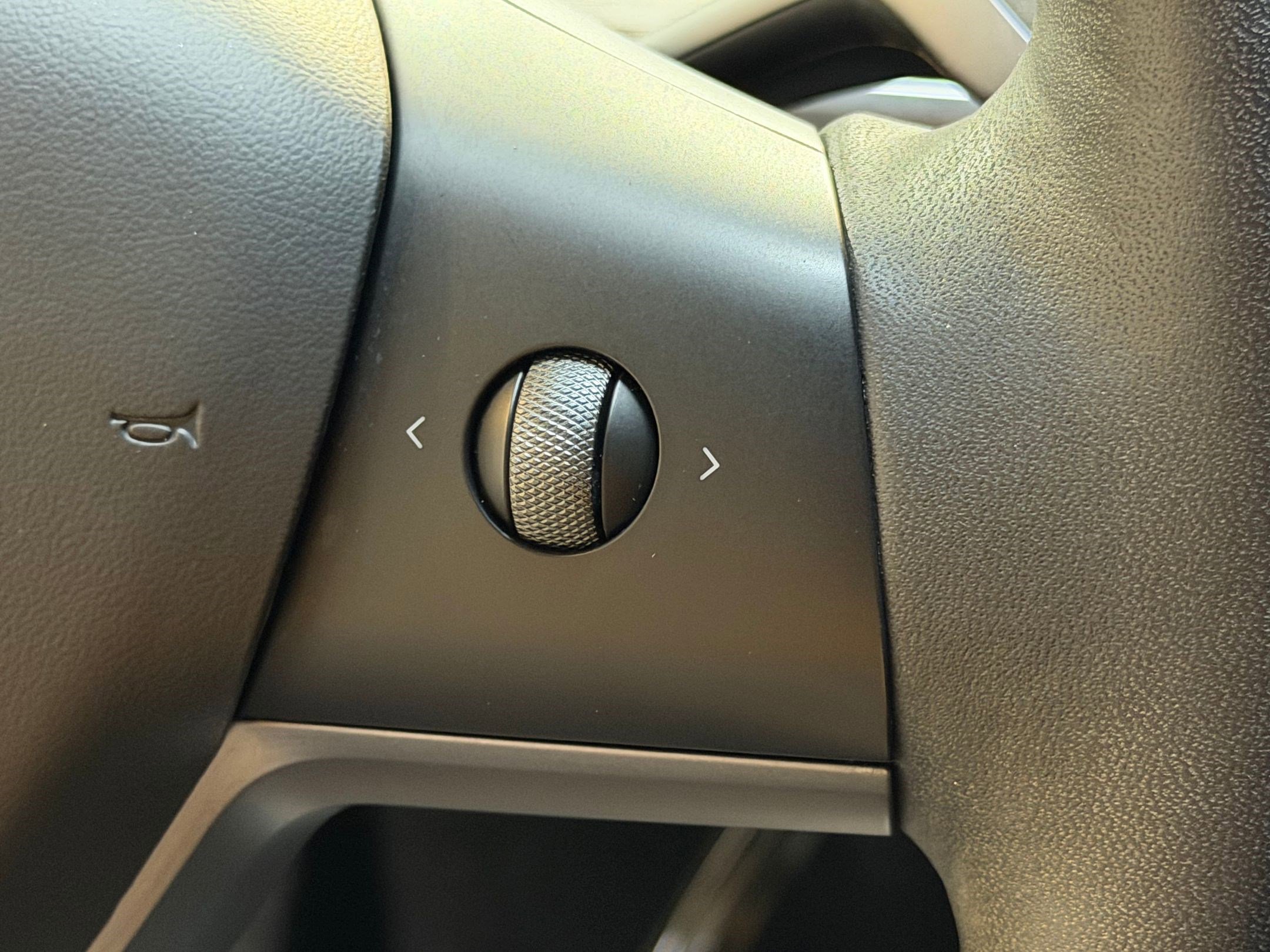 Used 2023 Tesla Model Y Long Range image 26