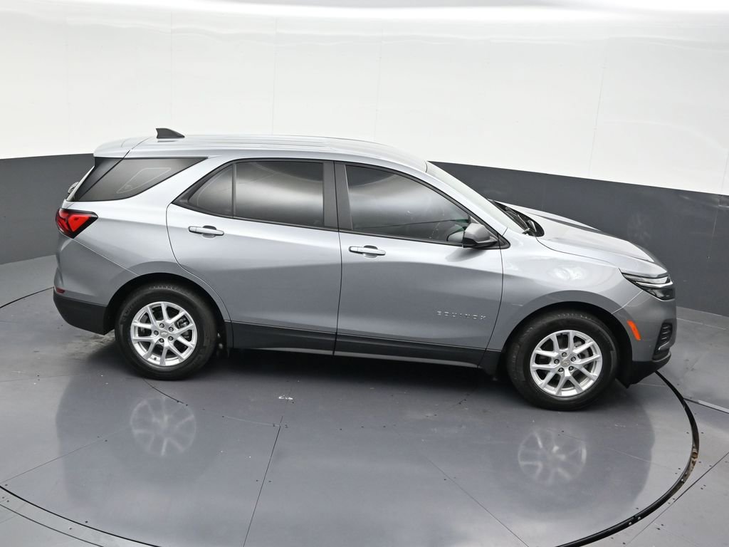 Used 2023 Chevrolet Equinox LS FWD image 20