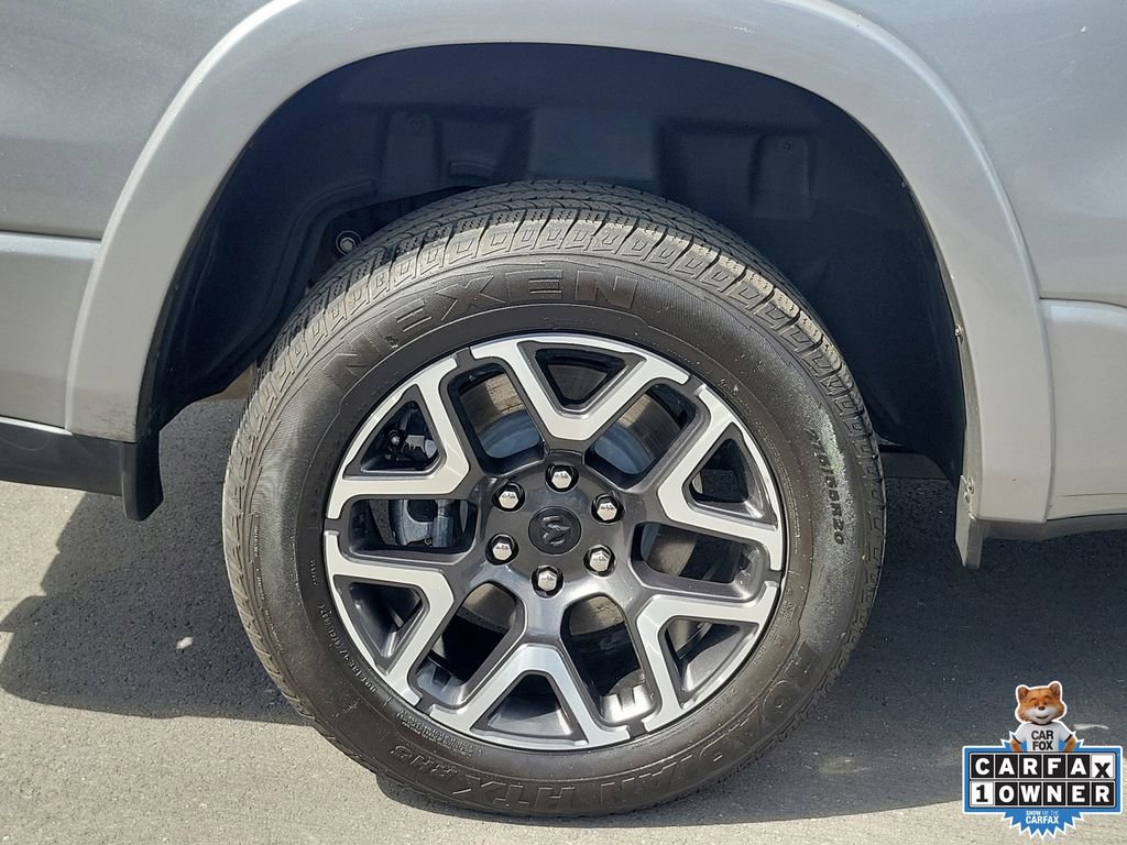 Used 2025 RAM 1500 Laramie AWD/4WD image 6