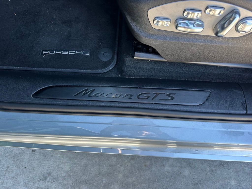 Certified 2023 Porsche Macan GTS AWD/4WD image 24