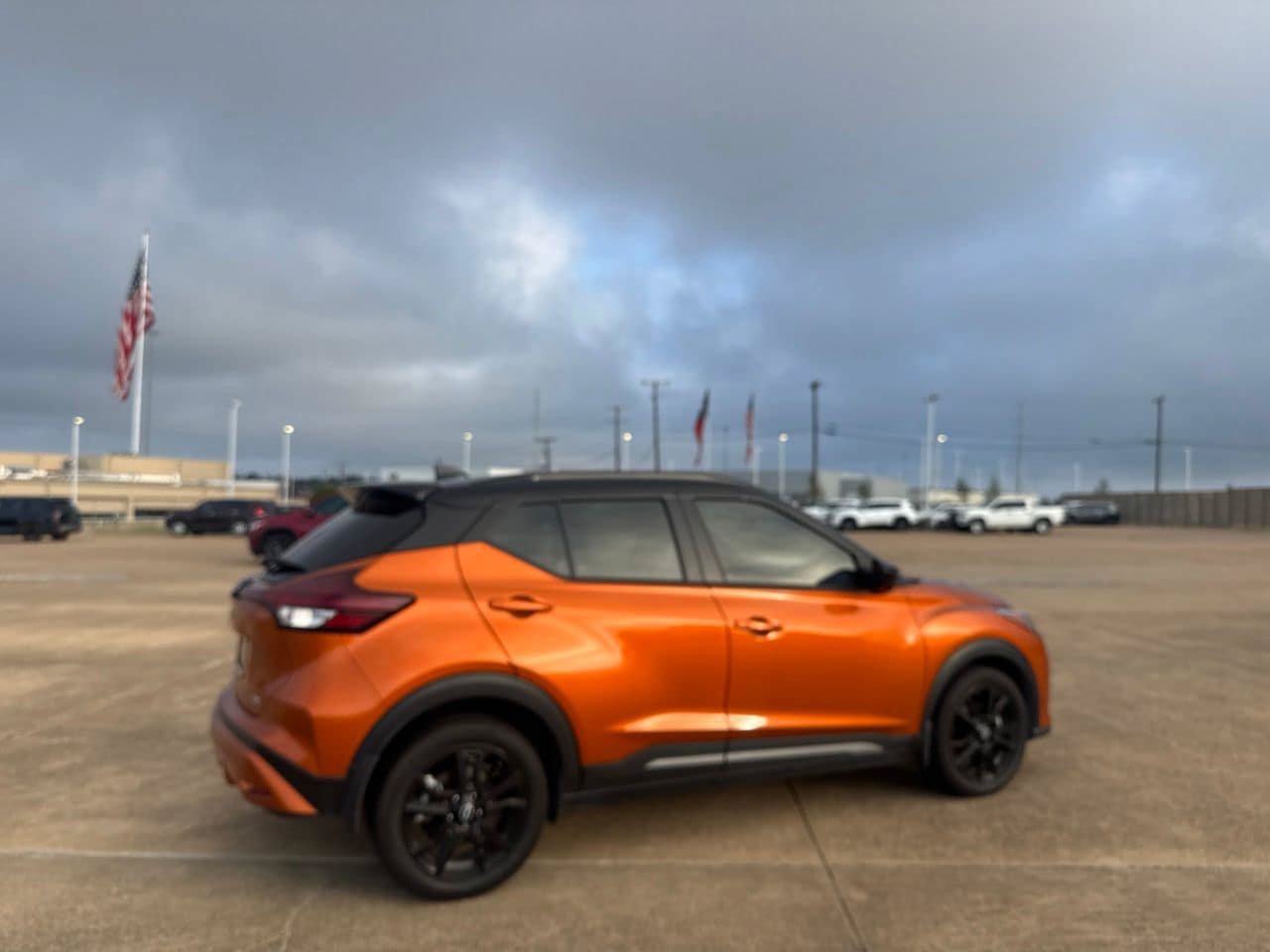 Used 2023 Nissan Kicks SR w/ SR Premium Package FWD image 20