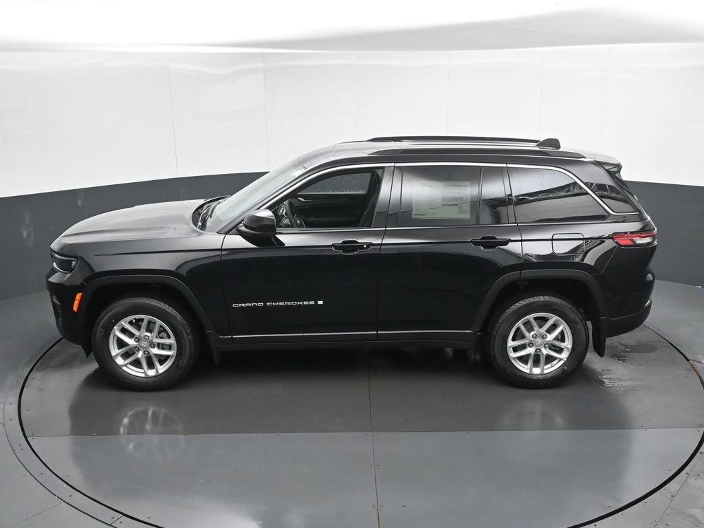 New 2026 Jeep Grand Cherokee Laredo X AWD/4WD image 45