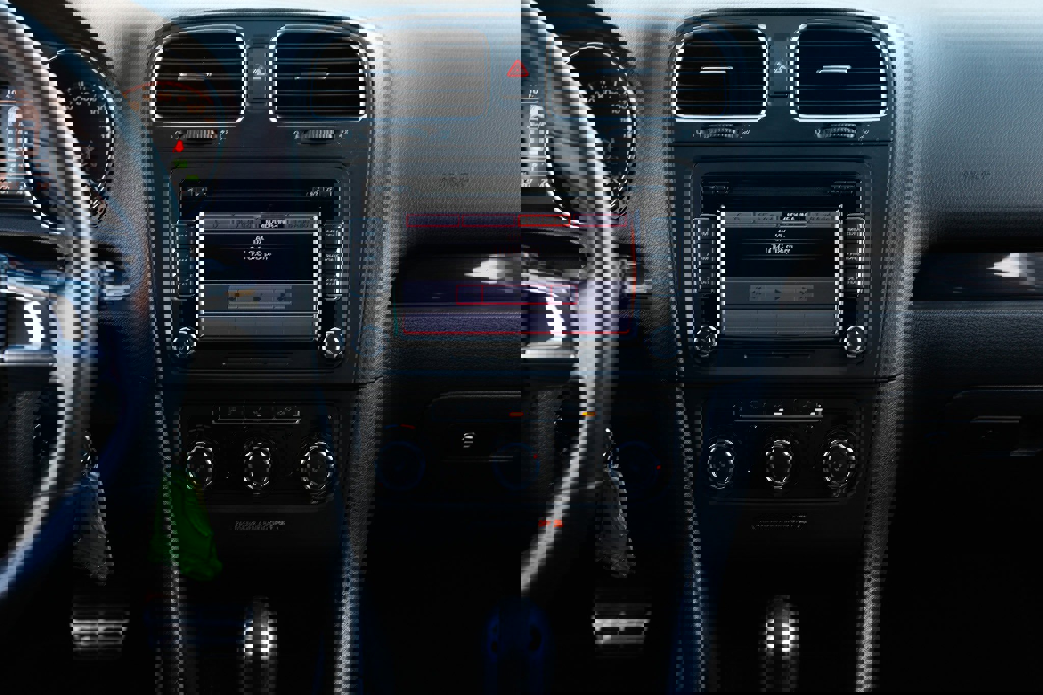 Used 2012 Volkswagen GTI 2-Door image 36