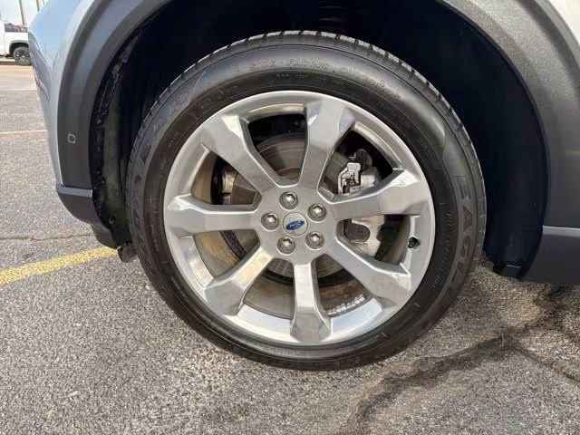 Used 2020 Ford Explorer Platinum image 24