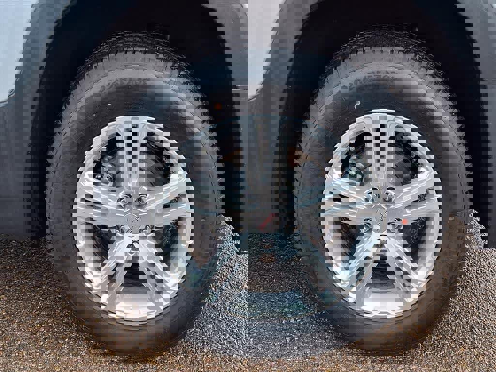 Used 2018 GMC Terrain SLE image 8