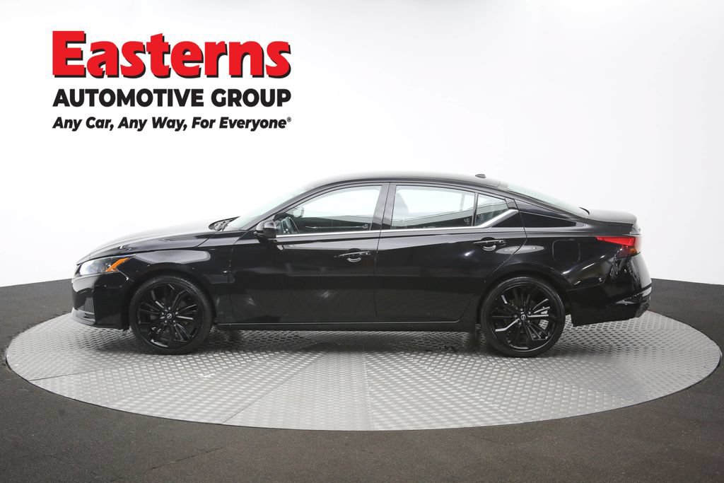 Used 2024 Nissan Altima 2.5 SR FWD image 61