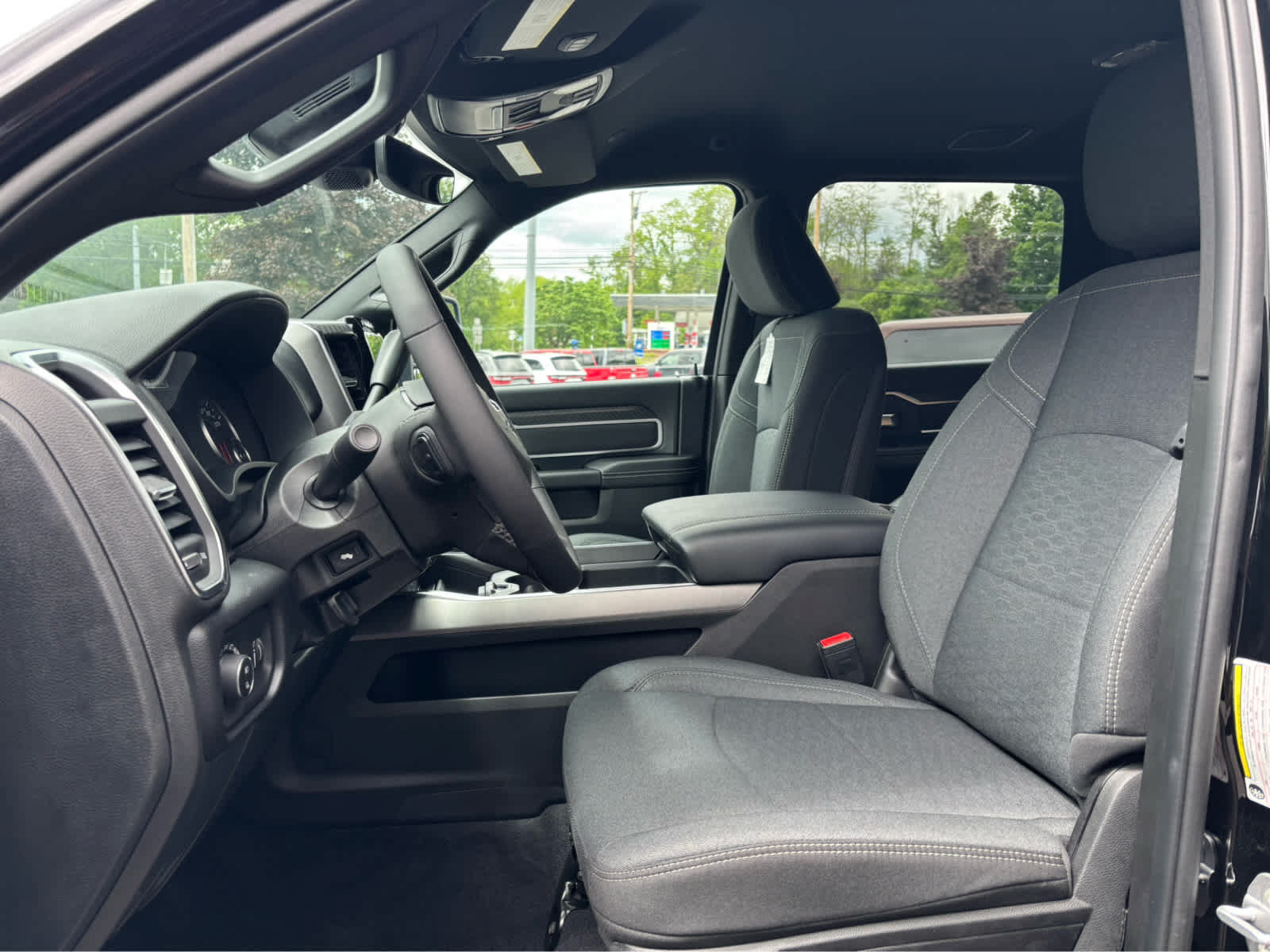 New 2026 RAM 2500 Big Horn AWD/4WD image 9