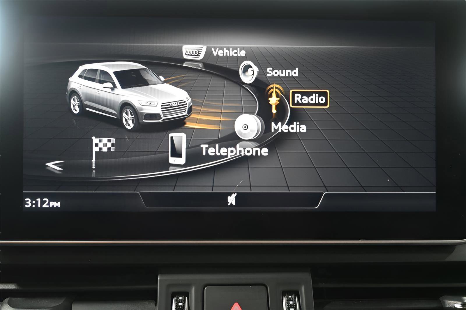 Used 2018 Audi SQ5 Premium Plus w/ S Sport Package AWD/4WD image 25
