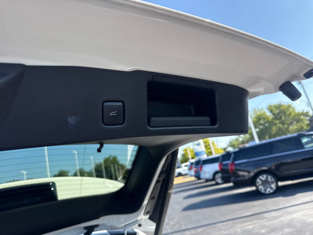 Used 2025 Ford Escape Active w/ Tech Pack #1 FWD image 11