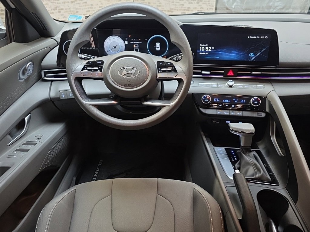 Certified 2024 Hyundai Elantra SEL image 14