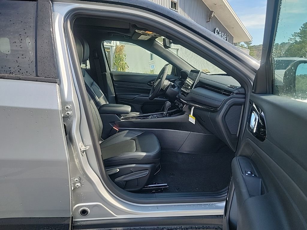 New 2026 Jeep Compass Limited w/ Sun, Sound & Navigation Group image 10