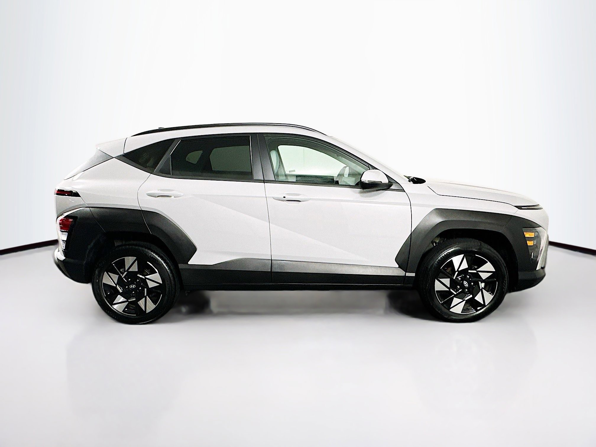 Used 2025 Hyundai Kona SEL image 10