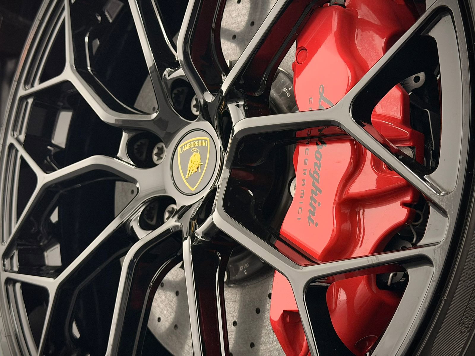 Used 2024 Lamborghini Huracan EVO image 49