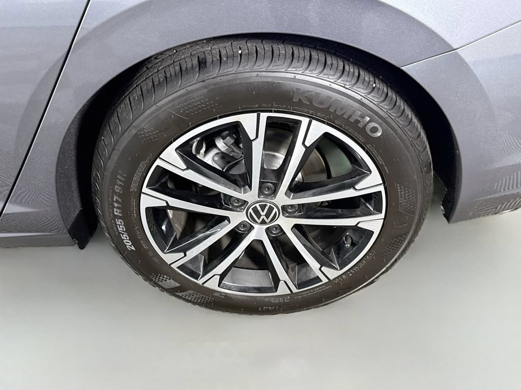 Used 2026 Volkswagen Jetta Sport FWD image 31