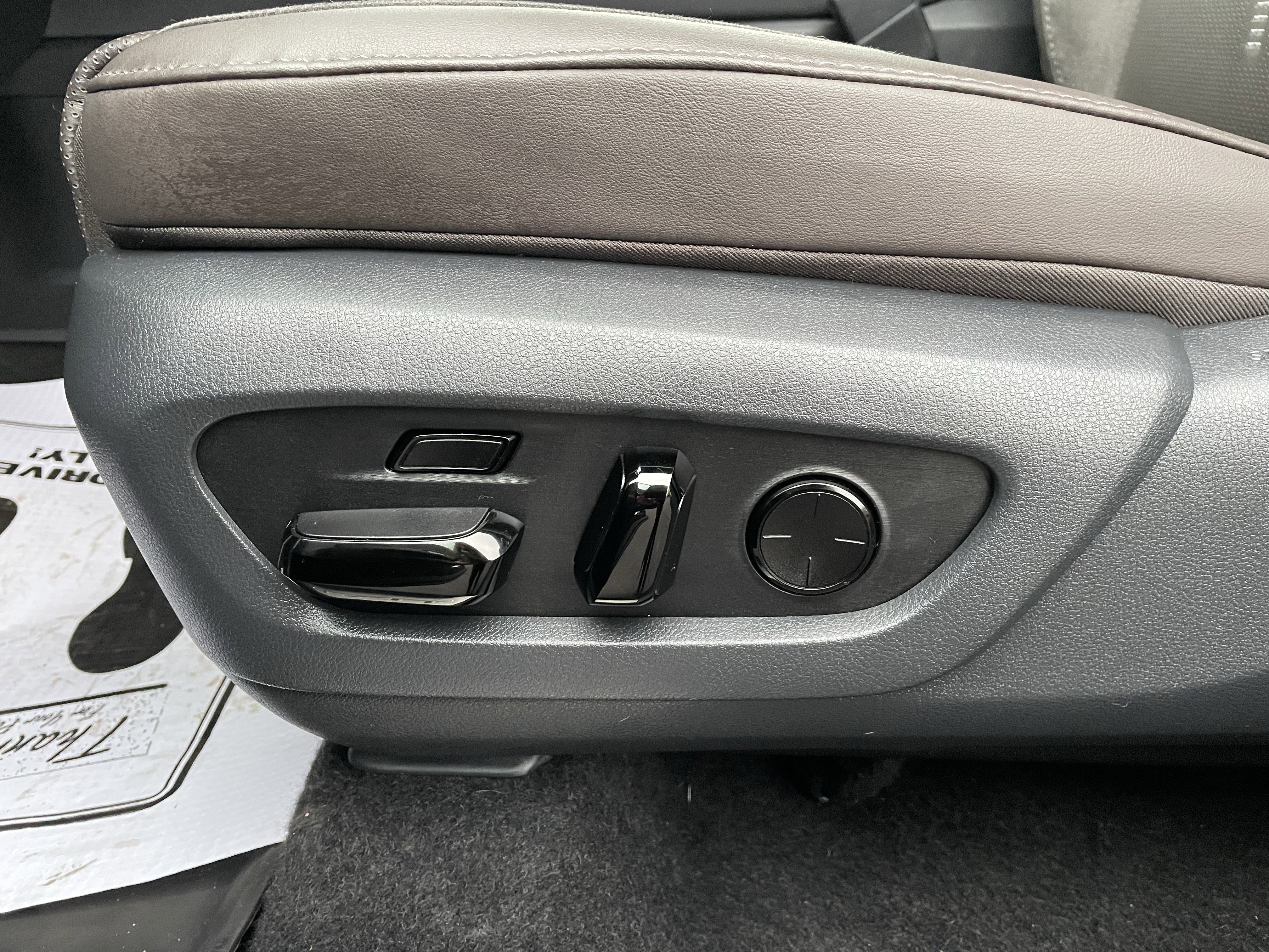 Used 2025 Lexus TX 350 AWD w/ Technology Package image 21