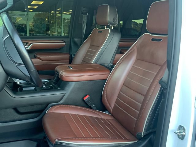 Used 2024 GMC Sierra 2500 Denali Ultimate AWD/4WD image 8