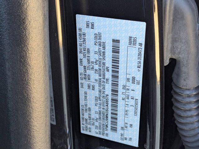 Used 2025 Ford Escape ST-Line image 34