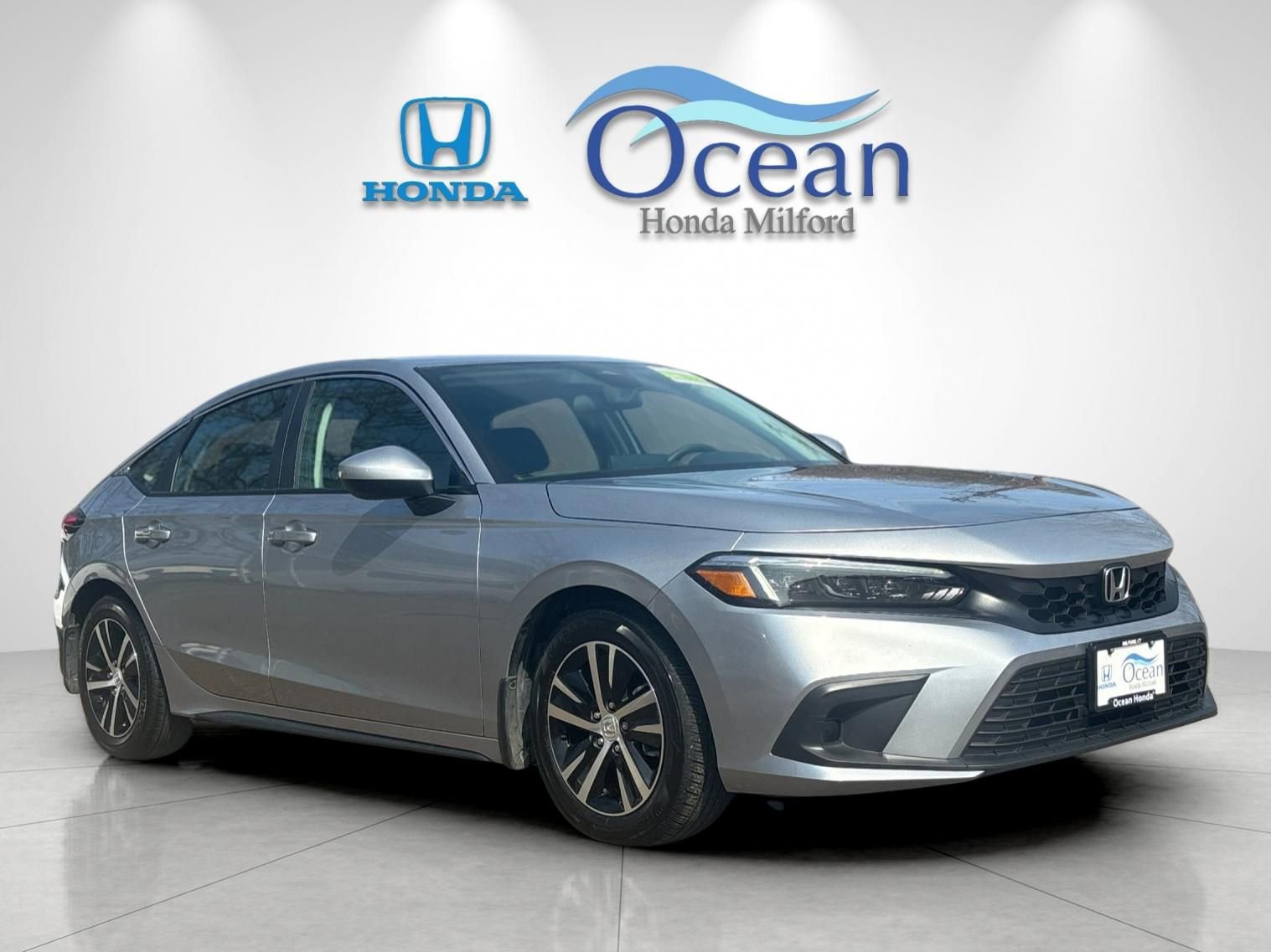 Used 2023 Honda Civic LX image 1