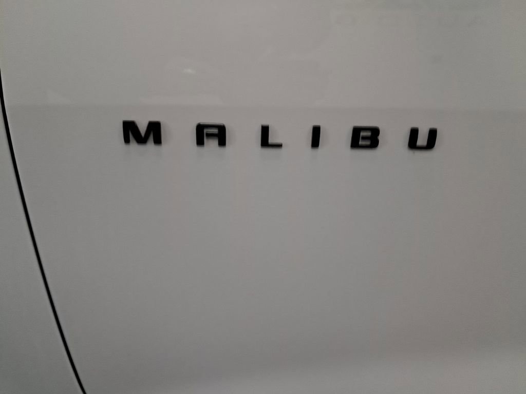 Used 2025 Chevrolet Malibu RS FWD image 6