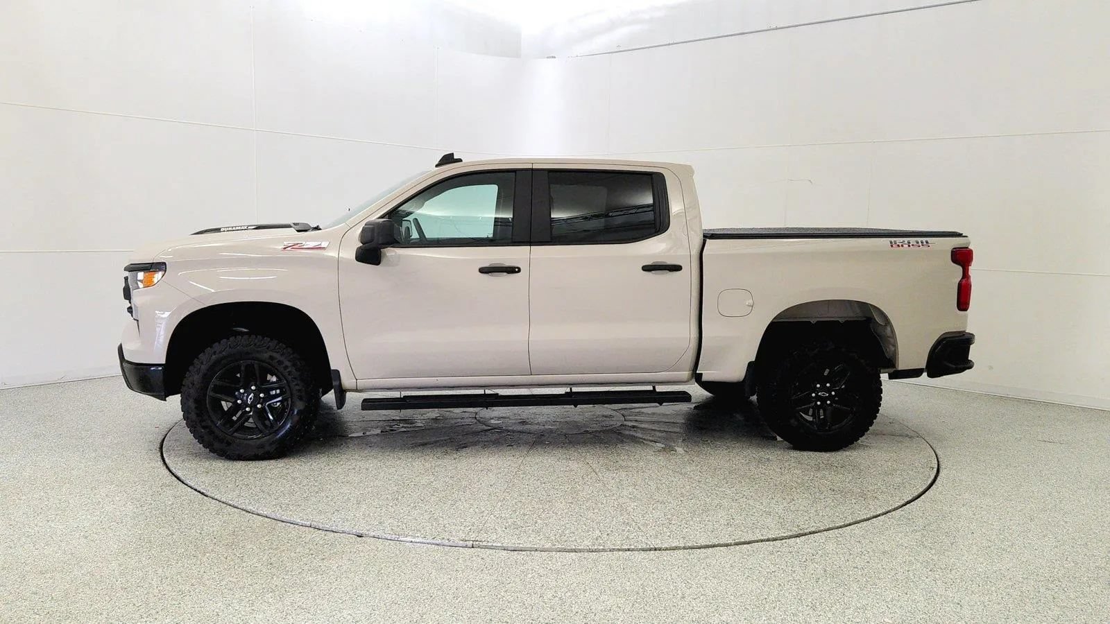 Used 2026 Chevrolet Silverado 1500 Custom Trail Boss AWD/4WD image 4