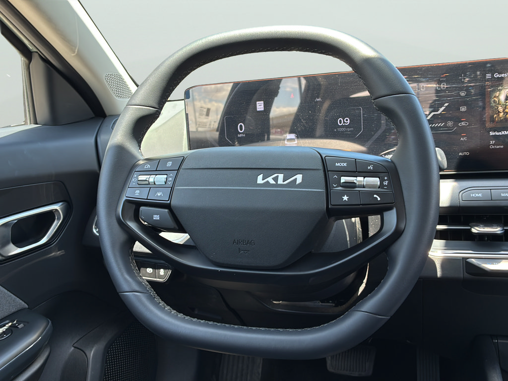 Used 2025 Kia K4 EX FWD image 15