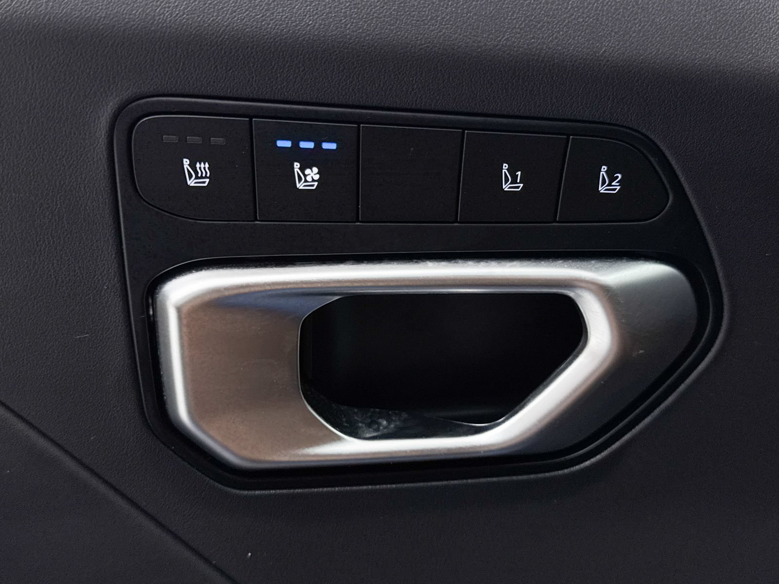 Certified 2025 Kia K4 GT-Line w/ GT-Line Premium Package FWD image 27