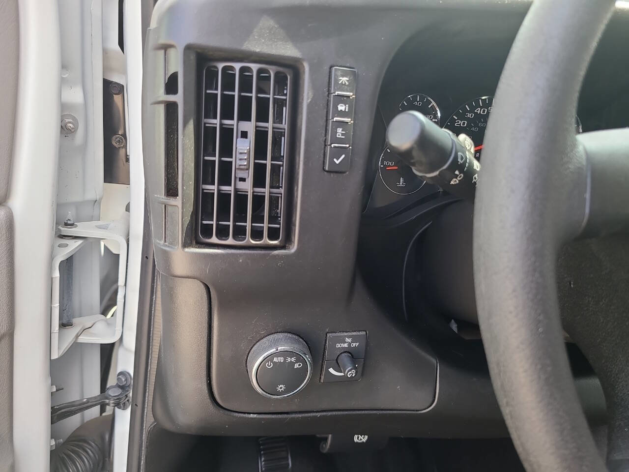 Used 2018 Chevrolet Express 2500 2500 3dr Extended Cargo Van image 54