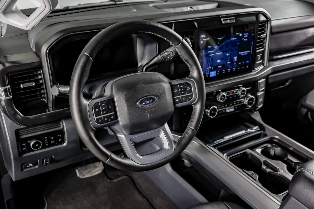 Used 2026 Ford F350 Lariat AWD/4WD image 16