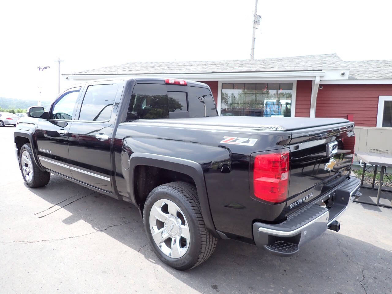 Used 2014 Chevrolet Silverado 1500 LTZ Z71 w/ LTZ Plus Package AWD/4WD image 4