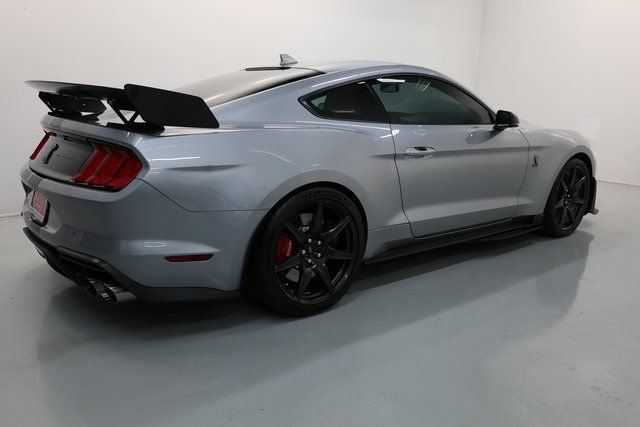 Used 2022 Ford Mustang Shelby GT500 w/ Carbon Fiber Track Pack RWD image 66
