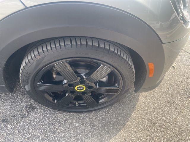 Certified 2024 MINI Cooper SE image 27