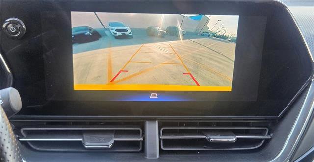 Used 2024 Chevrolet Trax RS w/ Sunroof Package image 12