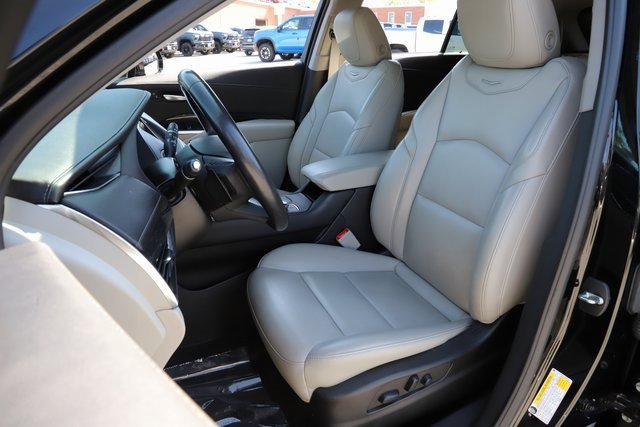 Used 2022 Cadillac XT4 Premium Luxury w/ Safety Alert Package image 14
