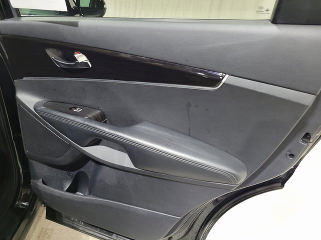 Used 2019 Kia Sorento L image 44