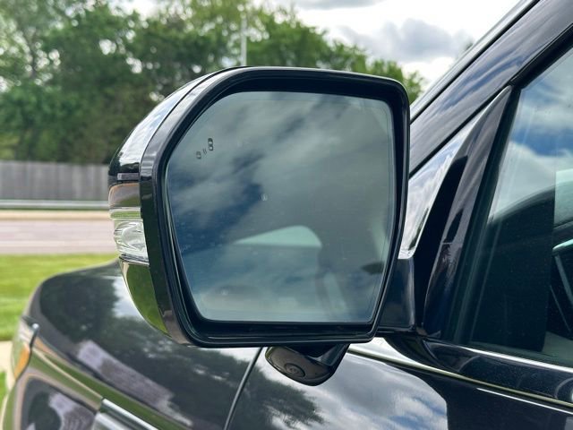 Used 2023 Lincoln Navigator Reserve AWD/4WD image 14