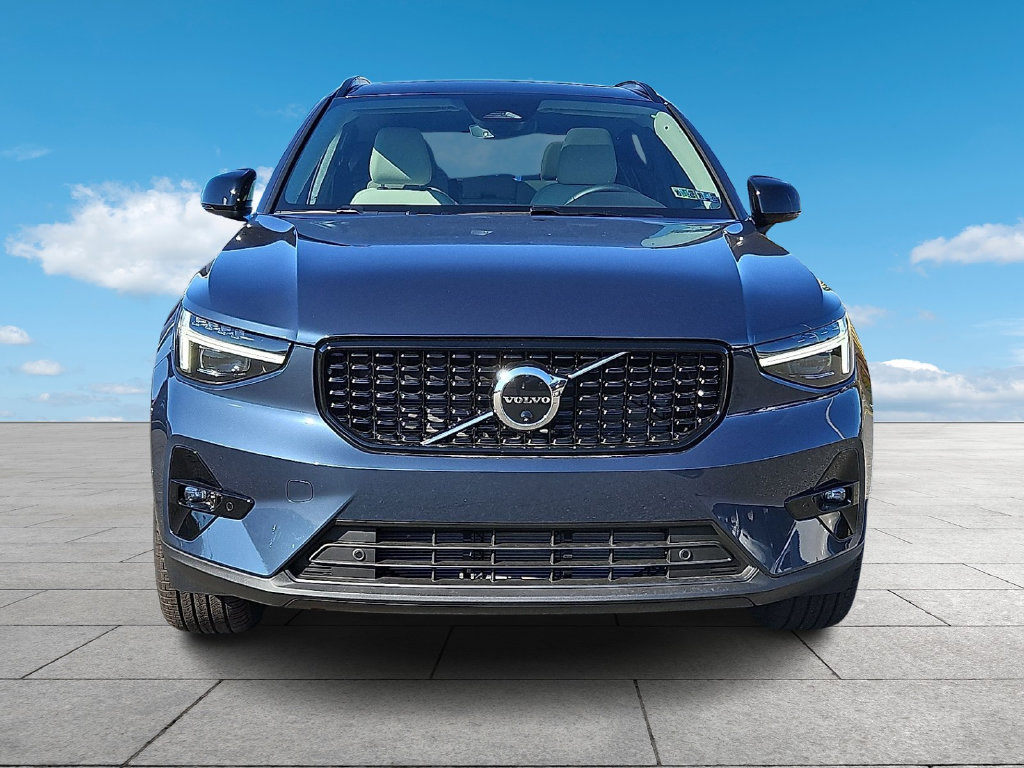 New 2026 Volvo XC40 B5 Ultra w/ Protection Package Premier AWD/4WD image 3