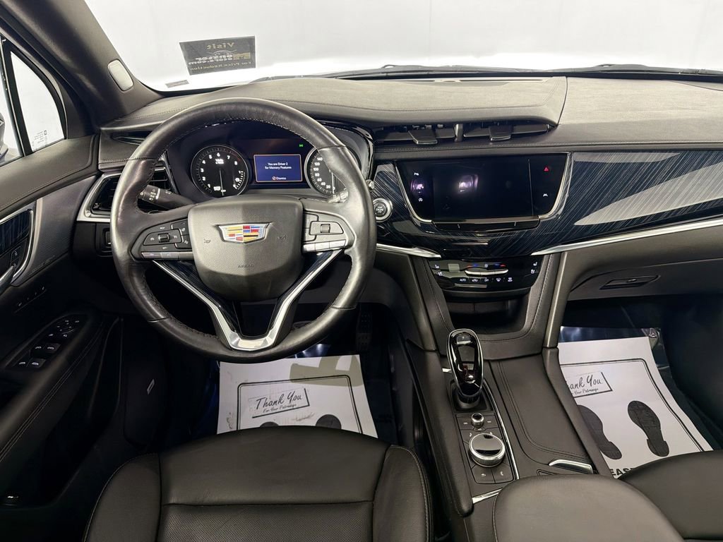 Used 2023 Cadillac XT6 Premium Luxury image 21