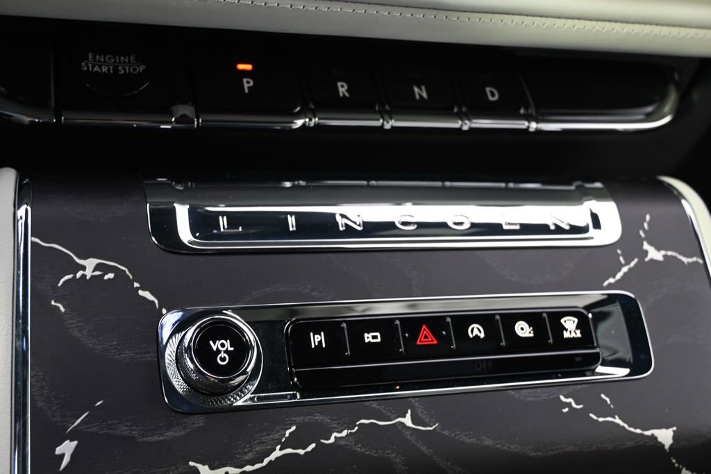 New 2026 Lincoln Aviator Black Label w/ Jet Appearance Package image 32