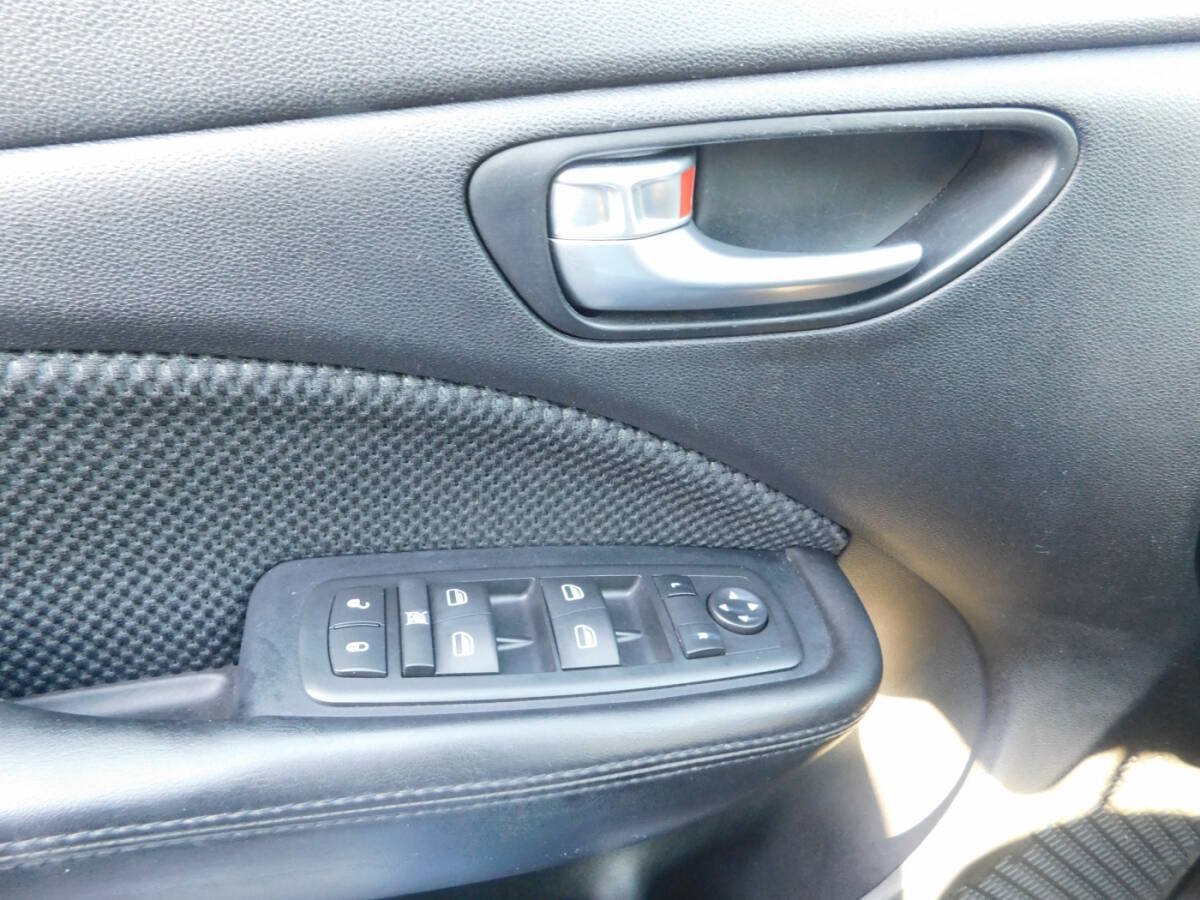 Used 2016 Dodge Dart SE w/ Convenience Group FWD image 14